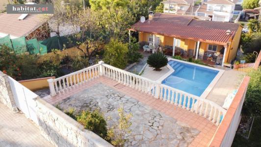 ¡¡CASA CON PISCINA EN MAS D'EN SERRA - SANT PERE DE RIBES!!, 290 mt2, 3 habitaciones