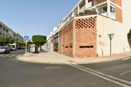 Local comercial en basto en Huércal de Almería, 145 mt2