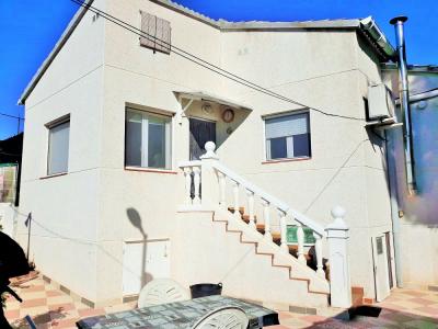Casa en venta  en Castellet i la Gornal en la urbanización de Trenca Rocas, 177 mt2, 3 habitaciones