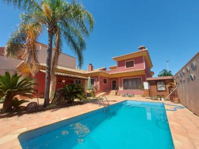 Preciosa casa con piscina en San Pedro del Pinatar, 300 mt2, 4 habitaciones