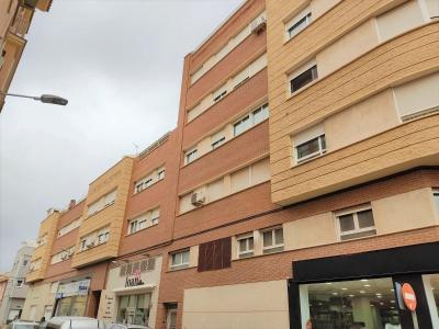 VIVIENDA EN MUY BUEN ESTADO CON EXCELENTE UBICACION, 98 mt2, 3 habitaciones