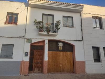 CASA EN EN CASCO HISTORICO, 130 mt2, 4 habitaciones