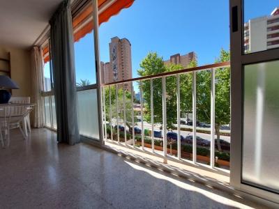Amplio piso en la avenida mediterraneo Benidorm! www.euroloix.com, 95 mt2, 3 habitaciones