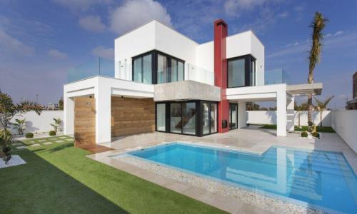 Villa a 400m de la playa, 4 dormitorios, 4 baños, piscina privada en Los Alcazares, 173 mt2, 4 habitaciones