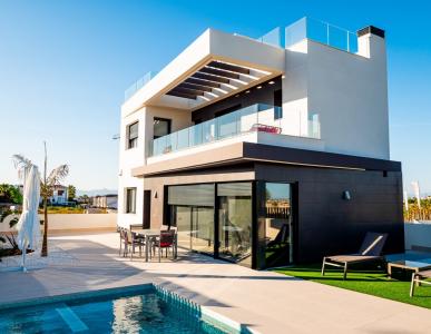 Villa independiente con piscina privada en La Finca Golf, 123 mt2, 3 habitaciones