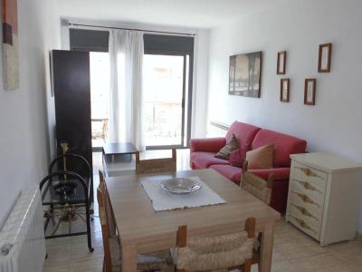 Piso de 2 dormitorios situado en la zona de la Rambla Generalitat., 80 mt2, 2 habitaciones