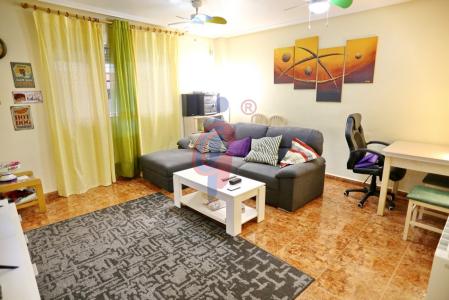 ¡ Bonito apartamento de 2 dormitorios con plaza de garaje en Guardamar!, 62 mt2, 2 habitaciones