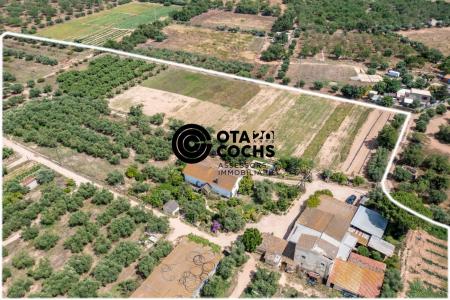 ¡INCREÍBLE! Se vende finca edificada de 4,6 hectáreas en Vila-seca., 400 mt2, 4 habitaciones