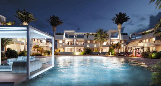 Bungalow bajo con terrazas frontal y trasera en resort con piscina comunitaria, 75 mt2, 2 habitaciones