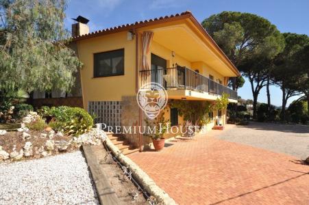Preciosa casa rústica en Sant Cebrià de Vallalta, 285 mt2, 5 habitaciones