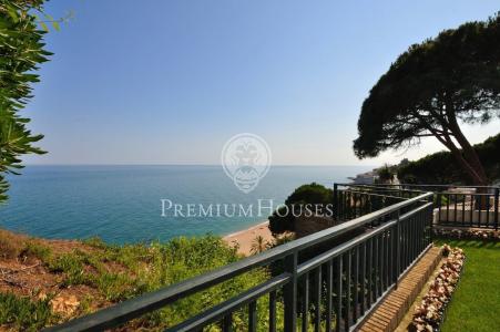 Casa en venta con impresionantes vistas en Sant Pol de Mar, 250 mt2, 6 habitaciones