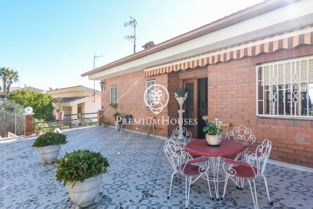 Casa en venta zona Vistamar con apartamento independiente y piscina en Sant Cebrià de Vallalta, 400 mt2, 6 habitaciones