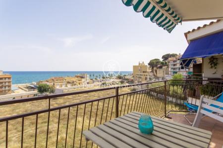Piso en venta con vistas al mar en Canet de Mar, 60 mt2, 2 habitaciones