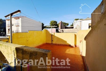 AMPLIA CASA CON TERRAZA Y TRASTERO CERCA DEL CENTRO, 274 mt2, 7 habitaciones