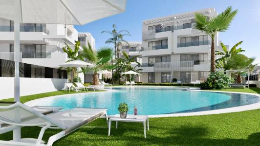 Apartamento con jardín de 3 dormitorios y 2 baños en Santa Rosalia Lake y Life Resort, 130 mt2, 3 habitaciones