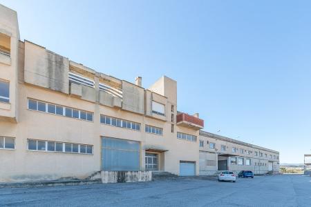 Ref. 03813  - Naves industriales en Villanmarchante, con almacén, oficinas y vivienda, 11806 mt2
