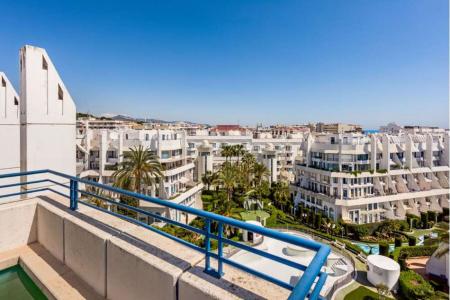 Alquiler de ático para corta temporada en el centro de Marbella, C.R. Marbella House., 203 mt2, 2 habitaciones