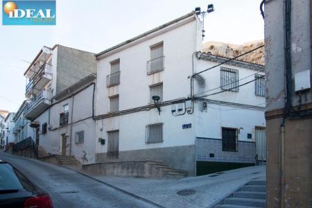 A6126D7. Casa de tres plantas en Íllora. www.idealhouse.es, 120 mt2, 3 habitaciones