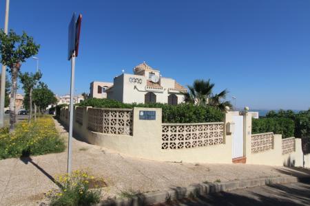 CASA PAREADA EN  PUNTA BRAVA  (CARTAGENA), 87 mt2, 3 habitaciones