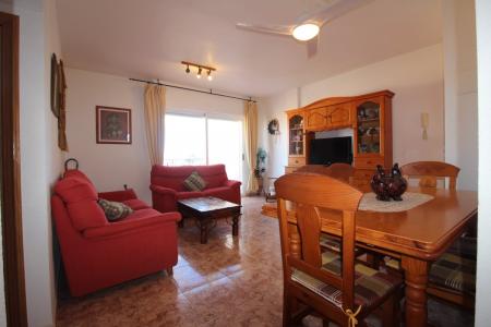 Se vende piso tipo dúplex en Punta Brava con vistas al mar, 106 mt2, 3 habitaciones
