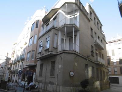 Casa en Tortosa de 412m2 con planta baja y dos pisos, 412 mt2, 9 habitaciones