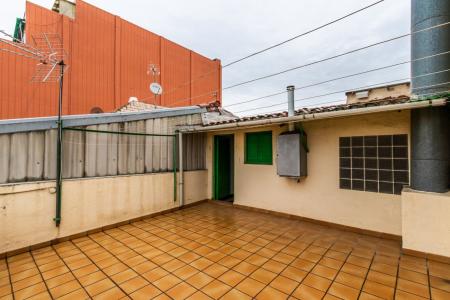 CASA IDEAL PARA DOS FAMILIAS JUNTO A CARRETERA BARCELONA, 326 mt2, 6 habitaciones