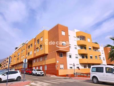 ¡FINANCIACION DEL90%¡¡¡ Piso con piscina comunitaria en venta en Estepona (Málaga)., 104 mt2, 3 habitaciones