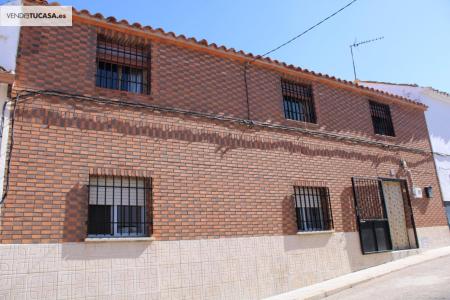 Casa de 2 plantas en Villamayor de Santiago, 253 mt2, 4 habitaciones