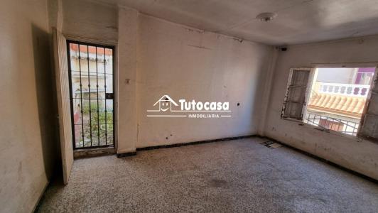 SE VENDE CASA PARA DERRIBO, 100 mt2, 2 habitaciones