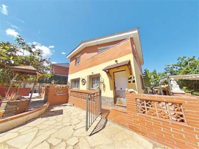 HOGAR ESPECTACULAR, 216 mt2, 6 habitaciones