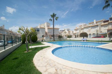 SOL8 VIDAL VENDE Dúplex  con piscina situado en  playa flamenca (Orihuela Costa) en calle Cinta., 95 mt2, 3 habitaciones