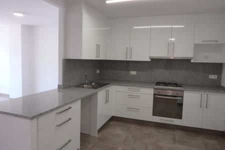 Piso de nueva construcción en alquiler, 117 mt2, 4 habitaciones