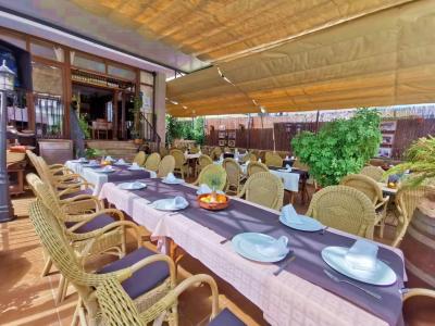 Se vende Chalet-Restaurante en Arenal, al lado de la playa, Palma de mallorca, 300 mt2, 8 habitaciones