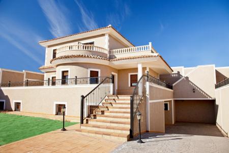 Villa de estilo mediterráneo en Los Altos, Torrevieja, 335 mt2, 3 habitaciones