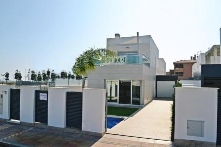 Complejo de lujo de 22 nuevas villas independientes en Los Alcázares, Costa Calida., 106 mt2, 3 habitaciones