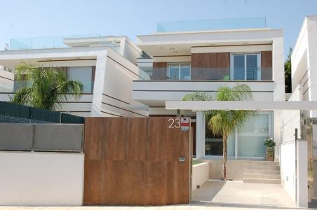 Chalet Independiente en venta en Orihuela-Costa, Alicante (Villamartin), 150 mt2, 3 habitaciones