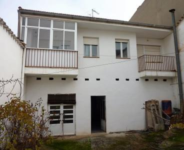 Casa a la venta en La Roda, 150 mt2, 3 habitaciones