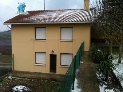 Se vende Casa con terreno en Treviño., 5 habitaciones