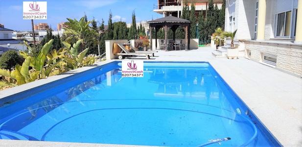 INMOVILCASH VENDE Magnífico Chalet de lujo en Alicante zona Vistahermosa. 1.280.000€, 650 mt2, 5 habitaciones