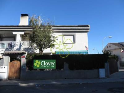 En venta Chalet adosado con garaje en calle Orihuela de San Javier (Murcia), 249 mt2, 3 habitaciones