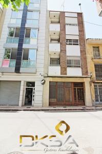 Inmueble con multitud de posibilidades en venta. Zona Sant Pasqual, Vila-real, 369 mt2, 8 habitaciones