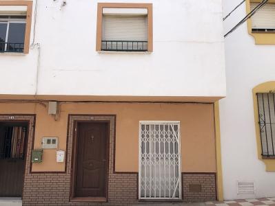 CASA PARA REFORMAR EN CALLE CATALUÑA-LOS BARRIOS, 171 mt2, 4 habitaciones