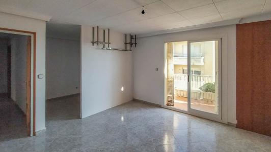 Piso en venta en Figueres Poble Nou, 93 mt2, 4 habitaciones