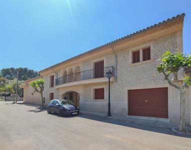Espectacular casa con dos vivienda en Mancor de La Vall. Mallorca., 668 mt2, 6 habitaciones