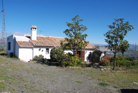 Cortijillo Andaluz reformado con vistas 360º, hasta Sierra Nevada, 132 mt2, 4 habitaciones
