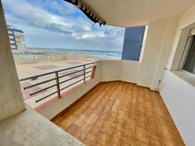 Se vende piso bajo en las nuevas Sirenas en La Manga del Mar Menor, 49 mt2, 2 habitaciones