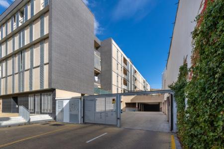 Magnifica plaza de garaje con amplio trastero junto Avda. Madrid y antigua Facultad de Medicina, 43 mt2