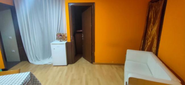 PISO EN VENTA, 60 mt2, 3 habitaciones