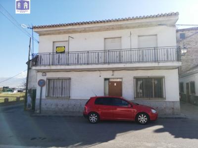 CASA DE 5 DORMITORIOS EN GABIA CHICA, 247 mt2, 5 habitaciones