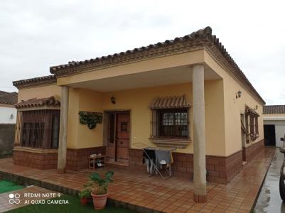 VENTA DE CHALET EN LOS LLANOS DE SAN VICENTE, 186 mt2, 3 habitaciones